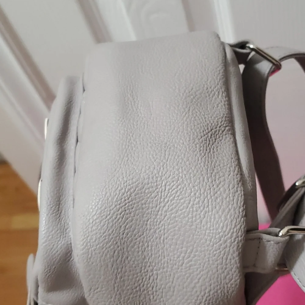 BETSEY JOHNSON MINI BACKPACK - Picture 8 of 8